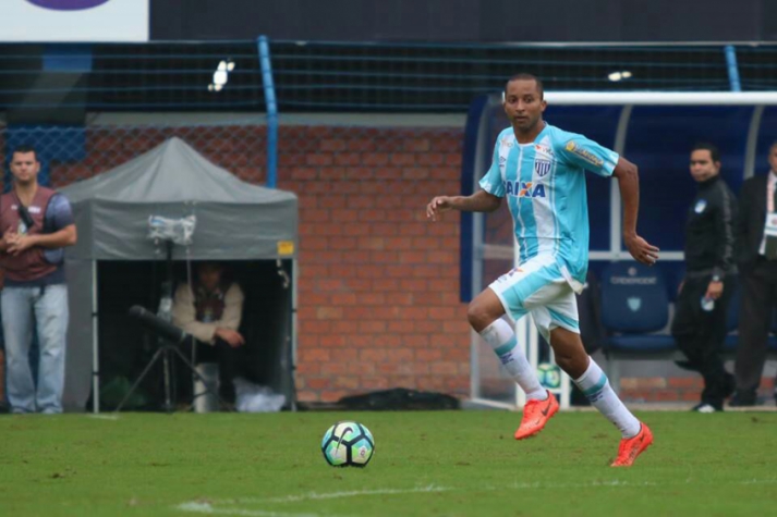 Willians aprovou estreia pelo Avaí
