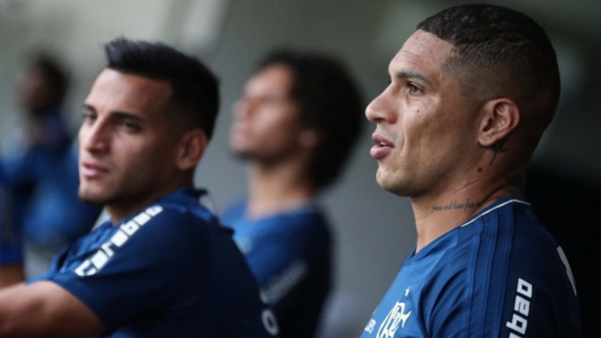 Com dores na coxa direita, Paolo Guerrero será reavaliado na sexta