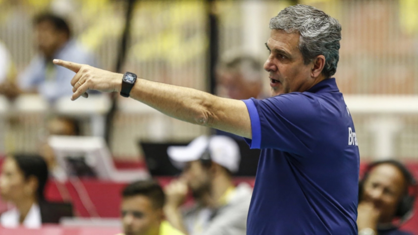 José Roberto Guimarães está confiante