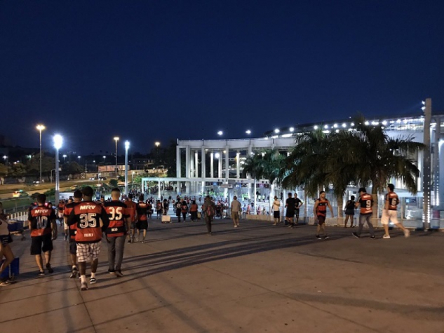Integrantes de torcida organizada do Fla foram detidos por briga antes do clássico contra o Fluminense