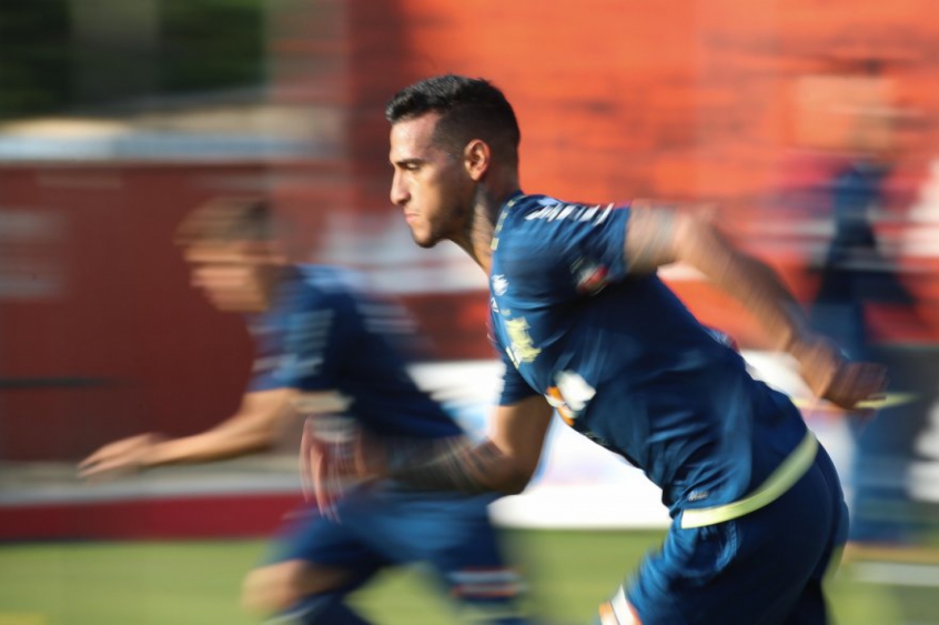 Trauco, que entrou no segundo tempo do Fla x Flu, deve ser titular no domingo, contra a Chape