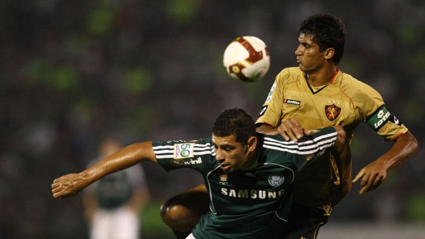 Pelas redes sociais, Palmeiras lembra como sobreviveu na Libertadores de 2009, na Ilha do Retiro