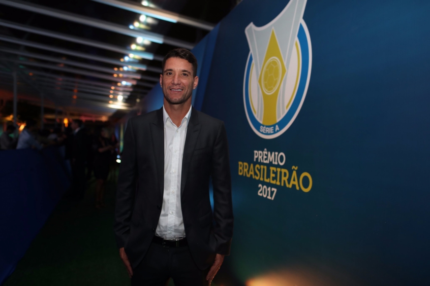 Grêmio reforça discurso para ter Thiago Neves em Porto Alegre 5a25d73e2bce5