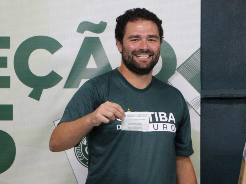 Novo presidente foi eleito com 1070 votos