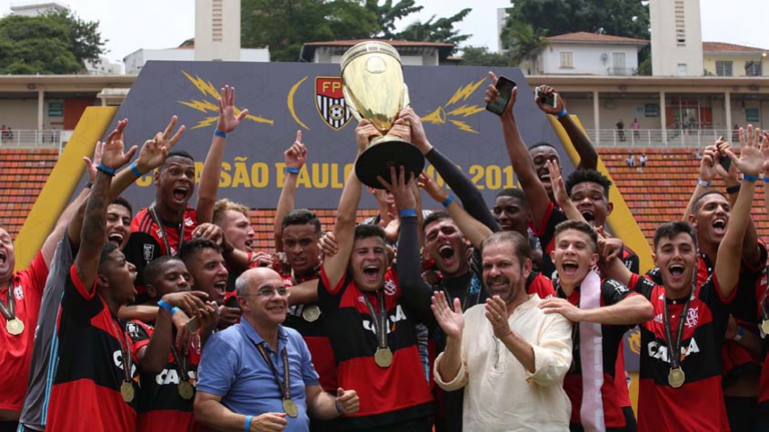 Destaque da final, goleiro Yago agradece apoio da torcida flamenguista