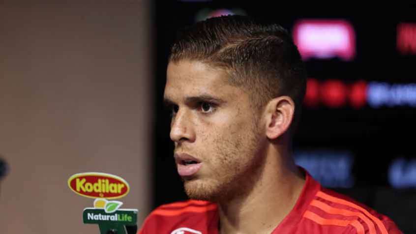 Cuéllar tem boas lembranças do Barradão, palco da estreia do Fla