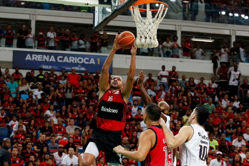 [BASQUETE] Flamengo perde em casa para o Mogi e fica distante da final da NBB