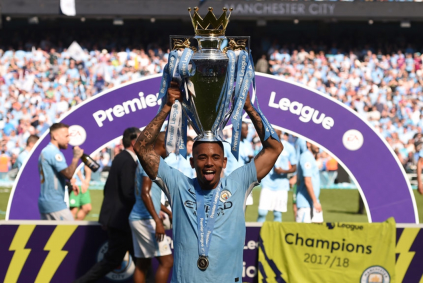 Gabriel Jesus (Manchester City) - O centroavante da Seleção Brasileira foi titular mas passou em branco no jogo do Manchester City. Apesar do empate sem gols, os citizens levantaram a taça de campeão inglês em frente à sua torcida.
