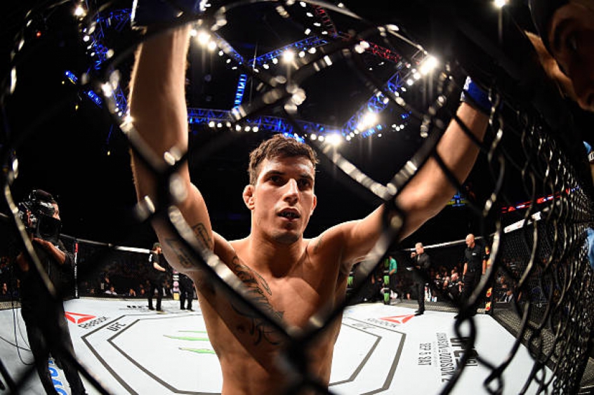 Felipe Sertanejo anuncia aposentadoria do MMA através de um post nas redes sociais (Foto: Getty Images)