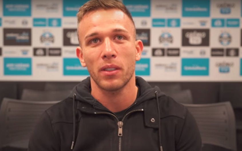 Arthur em vídeo de despedida do Grêmio