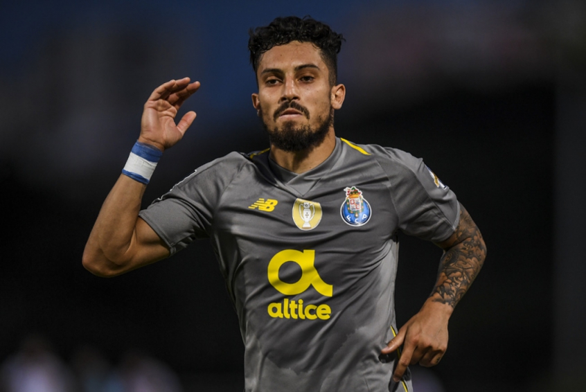 O brasileiro Alex Telles fez o gol que garantiu a suada vitória do Porto por 3 a 2 sobre o Belenense