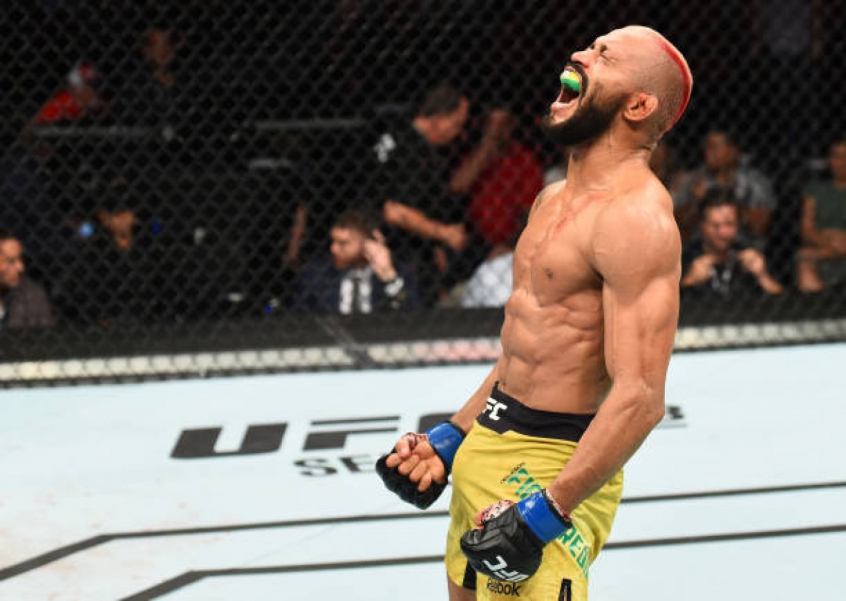 'Deus da Guerra' pego o 'elevador' e ganhou oito posição na divisão dos moscas (Foto Getty Images / UFC)