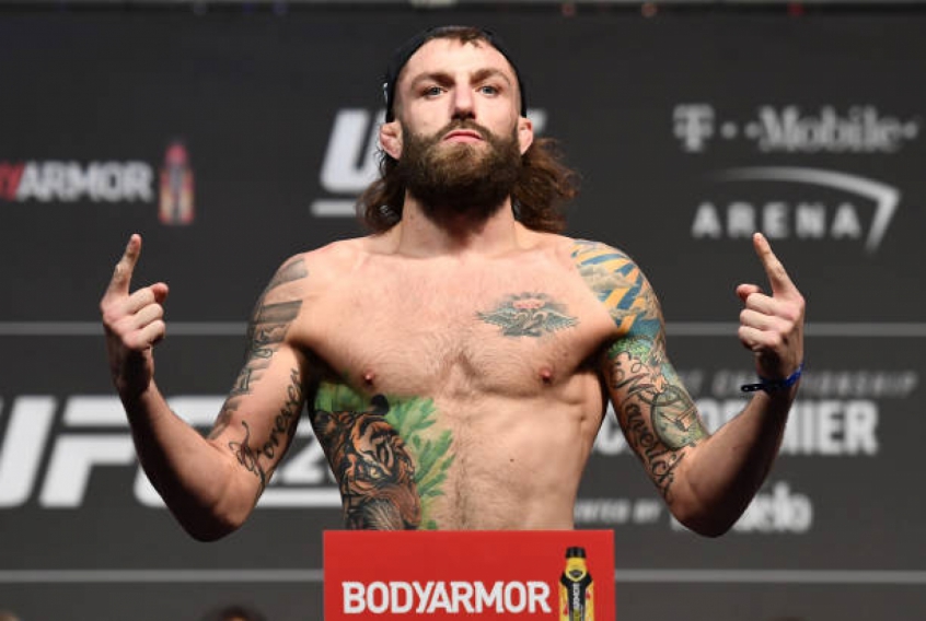 Michael Chiesa moveu uma ação contra Conor McGregor por ataque do irlandês na semana do UFC 223 (Foto: Getty Images)