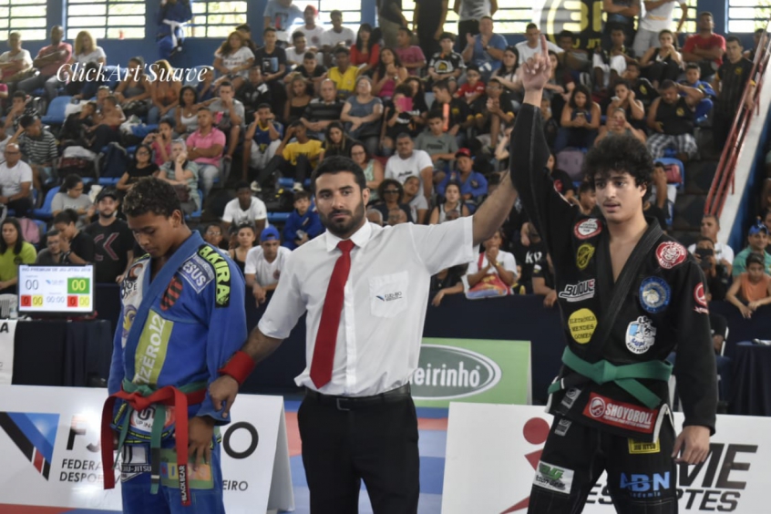João Cosme derrotou Jhony Firmino em superluta do Rio Premium de Jiu-Jitsu (Foto Click Art'suave)