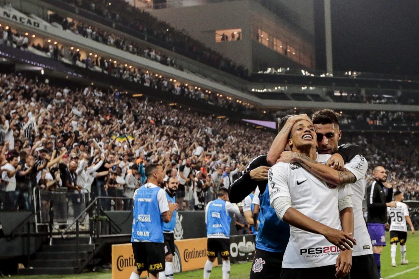 Sem torcedores, desempenho do Corinthians em casa cai drasticamente