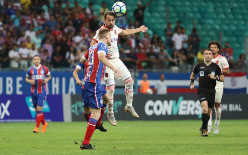 Após empate, Éverton Ribeiro diz: Maior parte da culpa é nossa