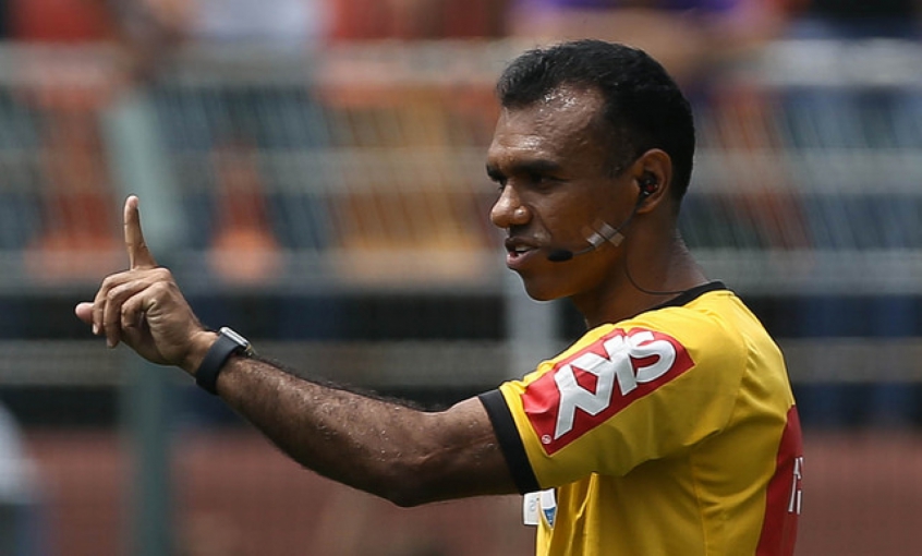 Árbitro cita 'reclamação acintosa' de Alexandre Mattos na súmula do jogo