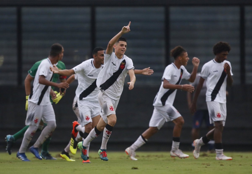 Vasco x Oeste