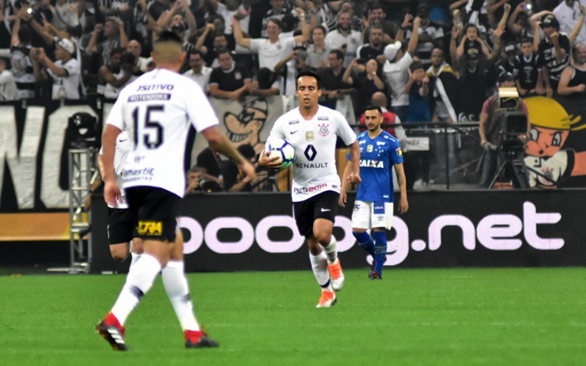 Corinthians x Cruzeiro - Jadson