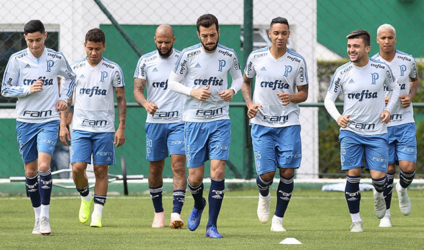 Palmeiras volta da folga e faz treino físico e técnico já pensando no Galo