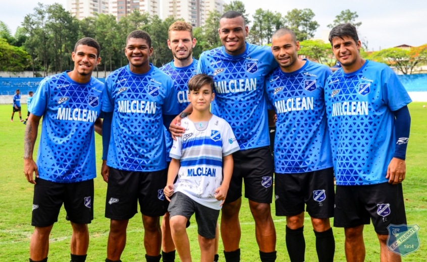 Taubaté surpreende torcedor mirim