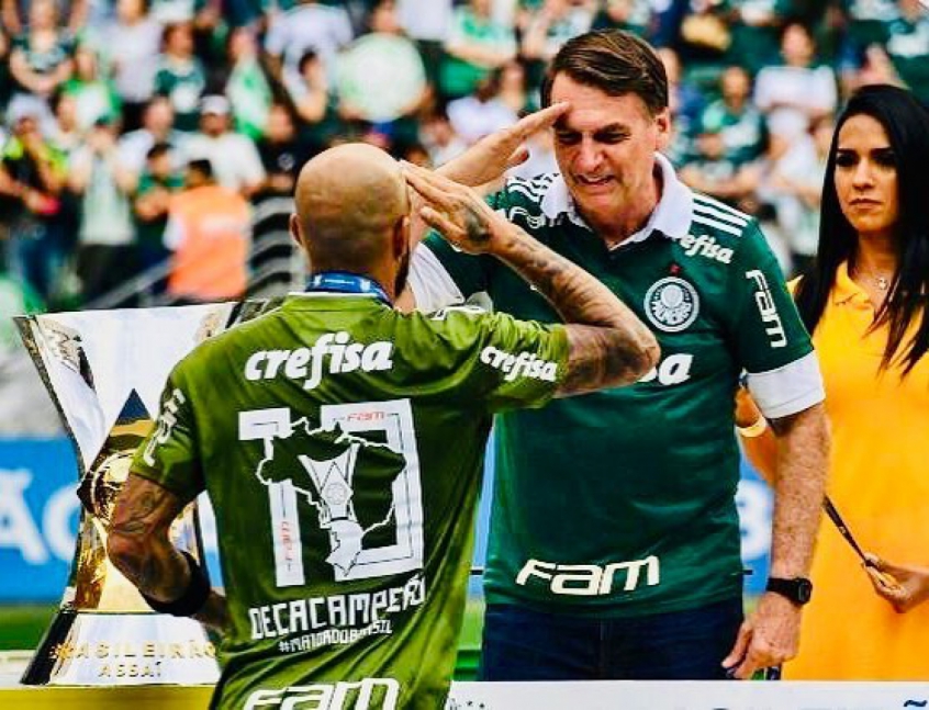 Através de rede social, Felipe Melo manda mensagem de apoia a Bolsonaro 