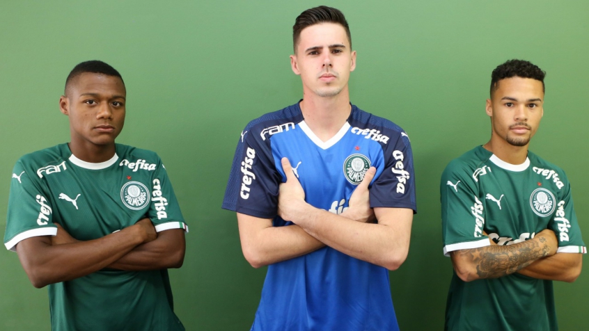 Palmeiras faz estreia de novo uniforme, em campo encharcado e com vitória, na Copinha
