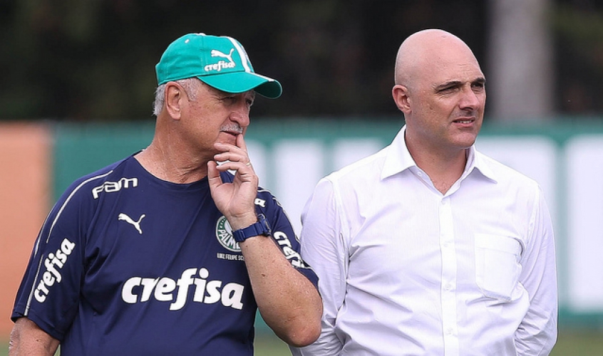 Após pior derrota do ano, Palmeiras segue recluso e fica atento a protesto