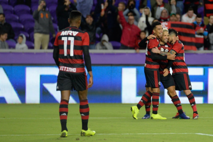 Uribe, Diego Vitinho e Pará - Flamengo x Ajax