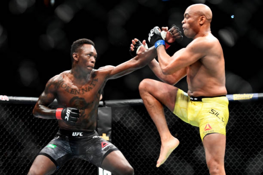 Com o triunfo sobre o brasileiro, Adesanya chega a marca de 16 vitórias e nenhuma derrota (Foto: Getty Images)
