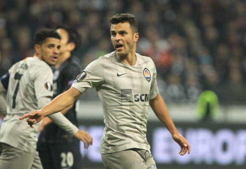 Corinthians negocia com Júnior Moraes e projeta anúncio do atacante