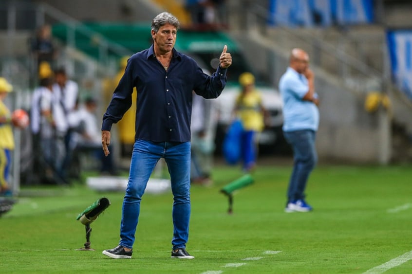 Renato Gaúcho brinca sobre curso da CBF: Tem que estudar, gente