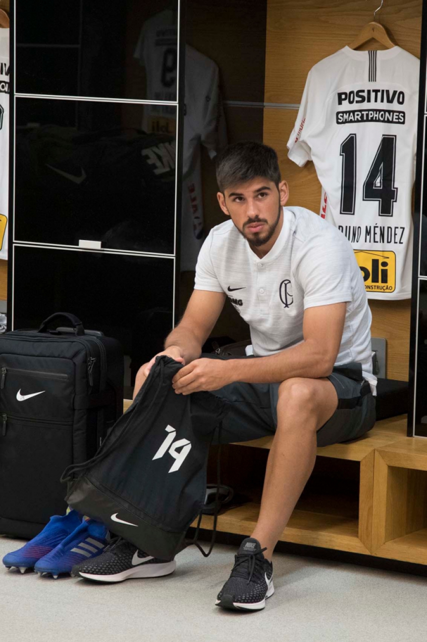 Sem medalha no Pan, Bruno Méndez se reapresenta ao Corinthians 