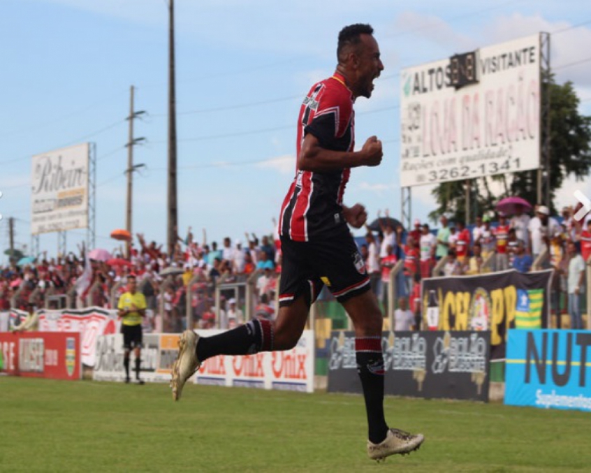 Altos x River
