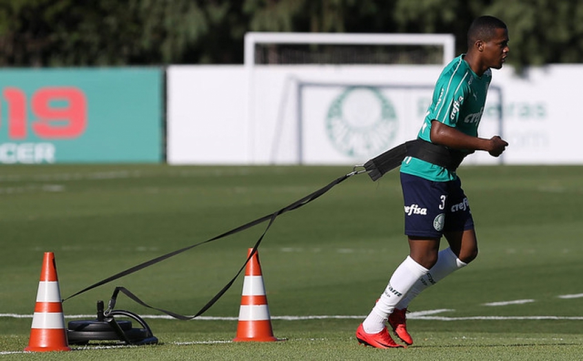 Carlos Eduardo viaja com Palmeiras: Espero voltar ainda mais forte