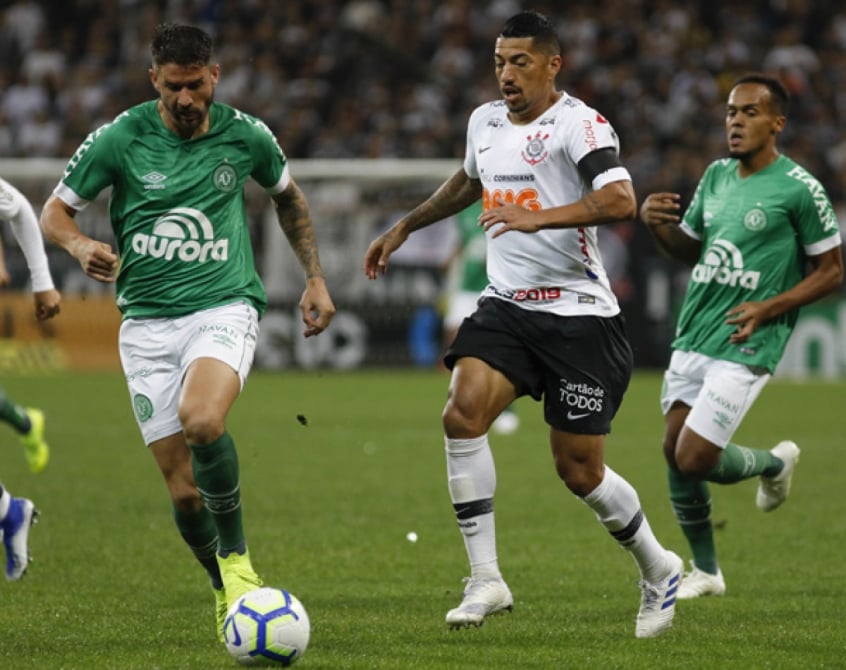 Timão revê Chape, adversária contra a qual fez jogo de 'espelho' para o ano