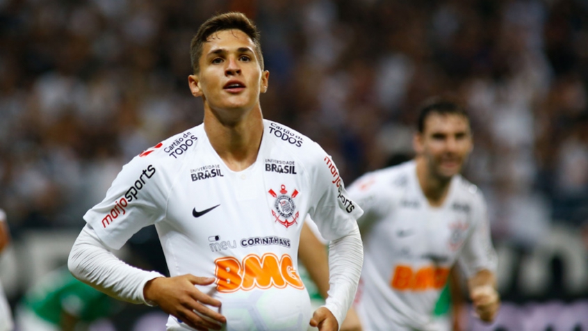 Cruzeiro e Mateus Vital se aproximam de acordo; jogador chegará com contrato definitivo