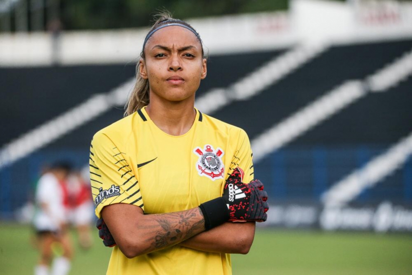 Timão e patrocinador ajudam goleira a realizar sonho de virar gestora de agronegócios 