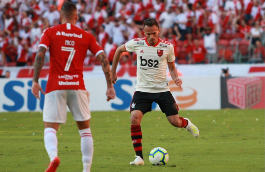 Internacional x Flamengo - Renê
