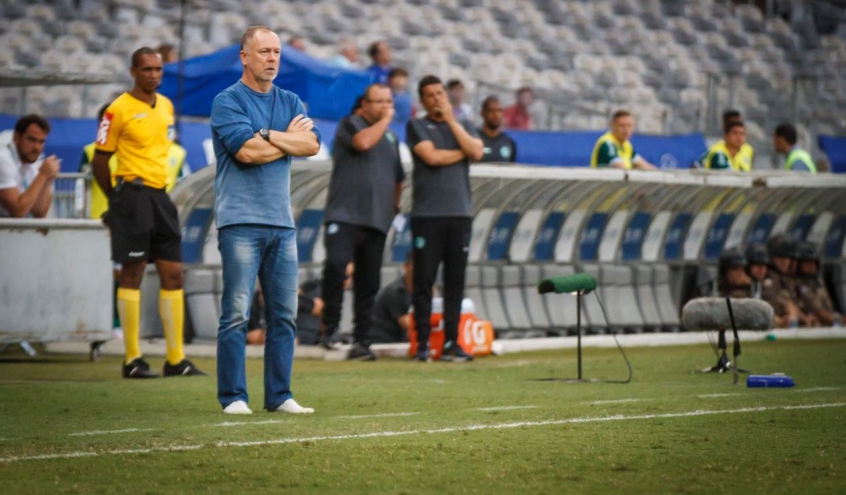 O treinador da Raposa ficou satisfeito com o desempenho do time e comentou sobre TN10 e Rodriguinho juntos em campo