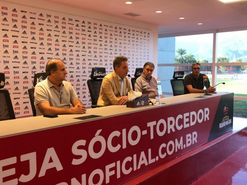 Landim explica saída de Abel do Fla e confirma interino até a Copa América