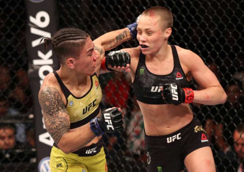 Namajunas perdeu o cinturão peso-palha para Bate-Estaca no UFC 237, realizado no Rio (Foto: Getty Images)