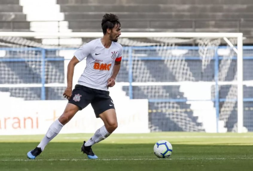 Beque do Sub-23 é relacionado pela primeira vez: 