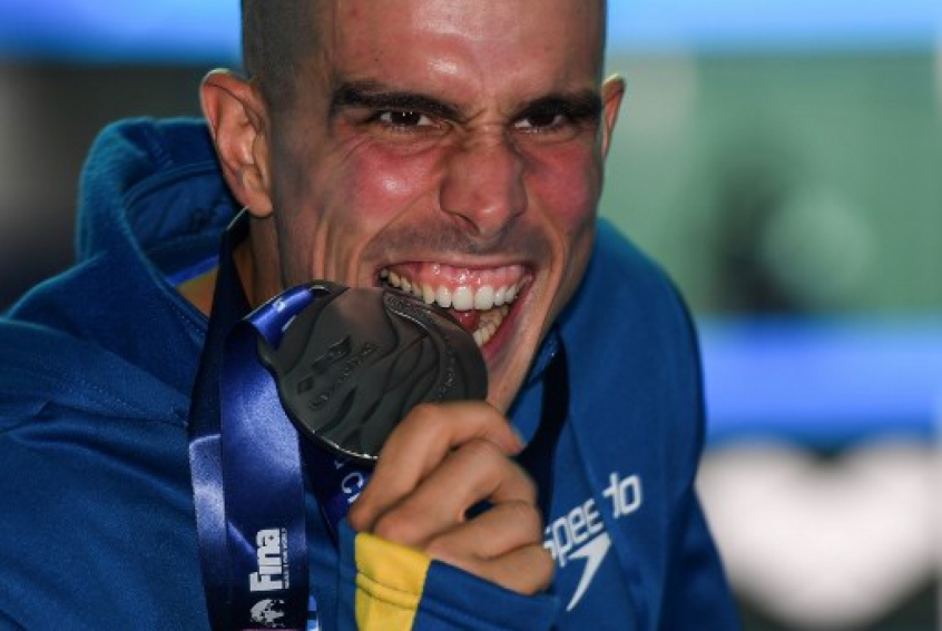 Bruno Fratus volta a ser vice-campeão mundial nos 50m ...