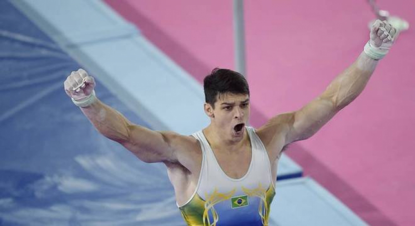 Chico Barreto comemora ouro no Pan