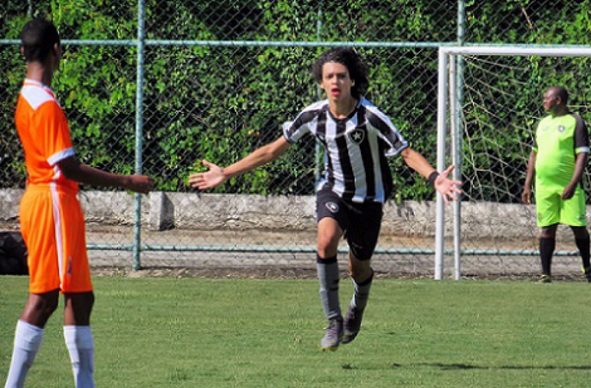 Com gol de Matheus Nascimento, Botafogo vence Boavista no ...