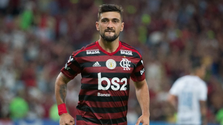 Arrascaeta pisa mais na área e &#39;substitui&#39; Gabigol como finalizador do  Flamengo | LANCE!