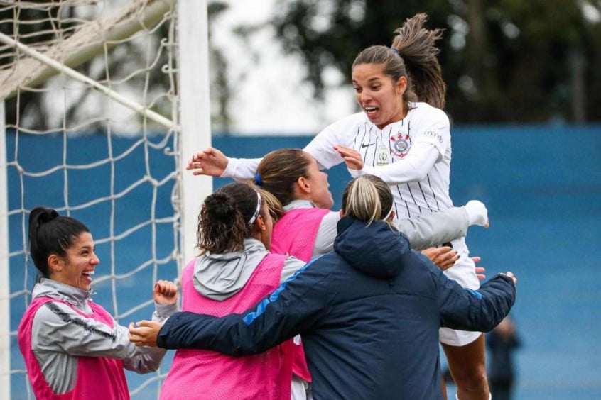 Millene, do Corinthians, quebra dois recordes no Brasileirão feminino 
