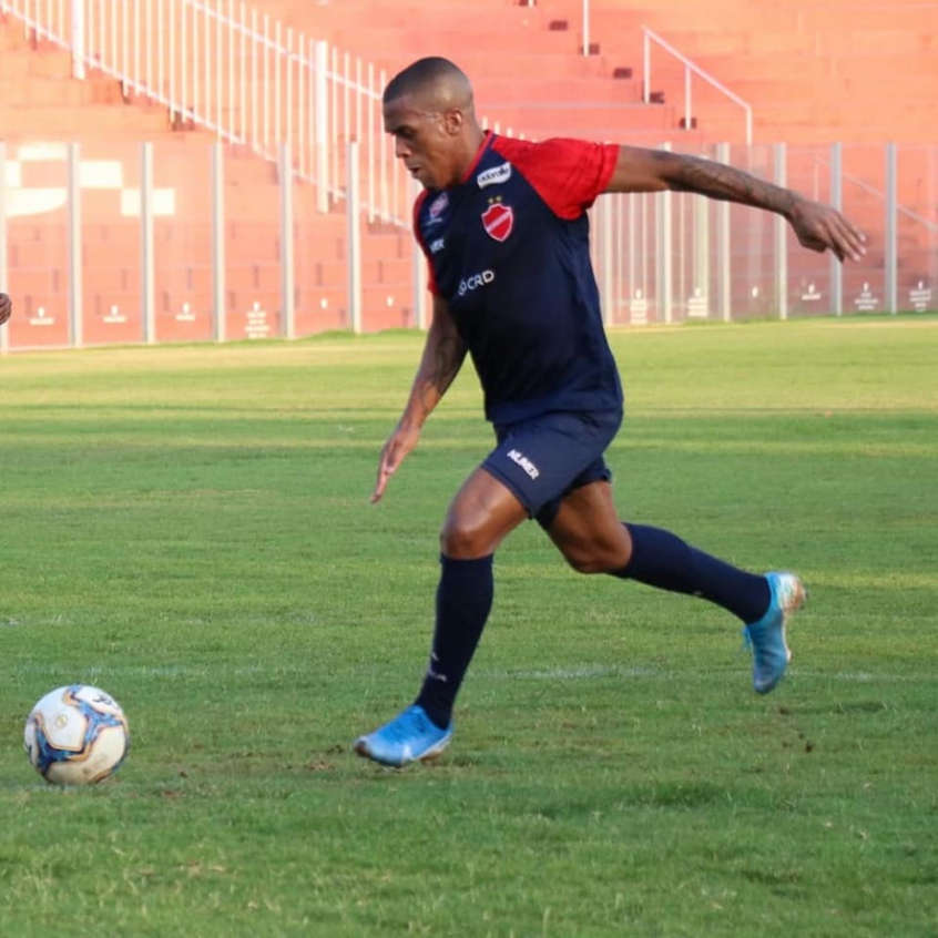 Mailson Pede Grande Jogo Do Vila Nova Go Diante Do Botafogo Sp Lance