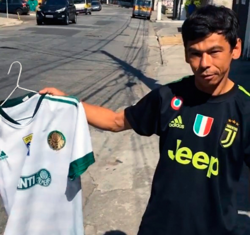 Após brincadeira, Neto publica vídeo comprando camisa do Verdão